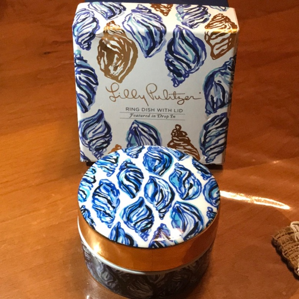 Lilly Pulitzer Ring dish with lid